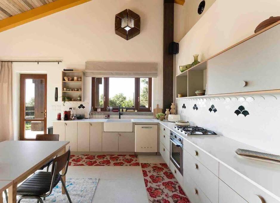 Azamra Amirim Villa Bagian luar foto